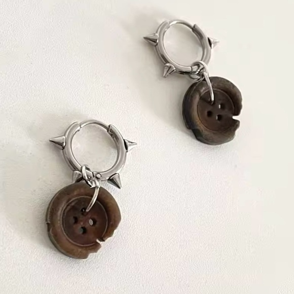 Bohemian Irregular Button Earrings for Women Korean Fashion Earrings - Picture 2 of 3